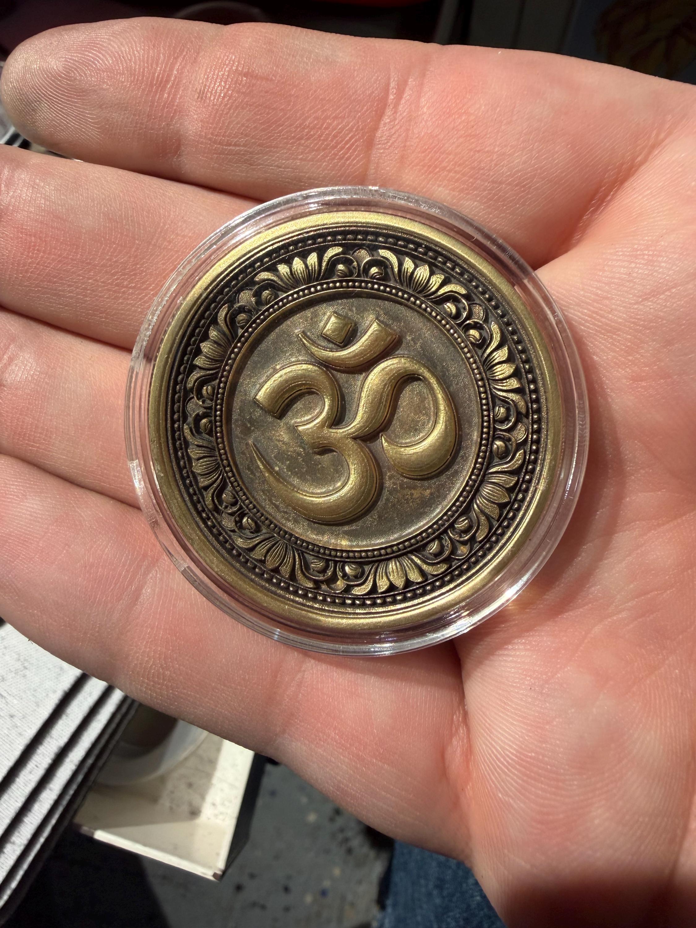 Om & Lotus Flower Coin | Double-Sided Meditation Token | Bronze Spiritual Coin for Mindfulness, Balance