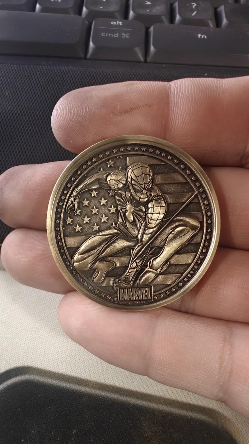 Dual-Sided Symbiote & Web-Slinger Coin | Dark Comic Style Collectible | 40mm Fantasy Coin | Handcrafted Display Coin