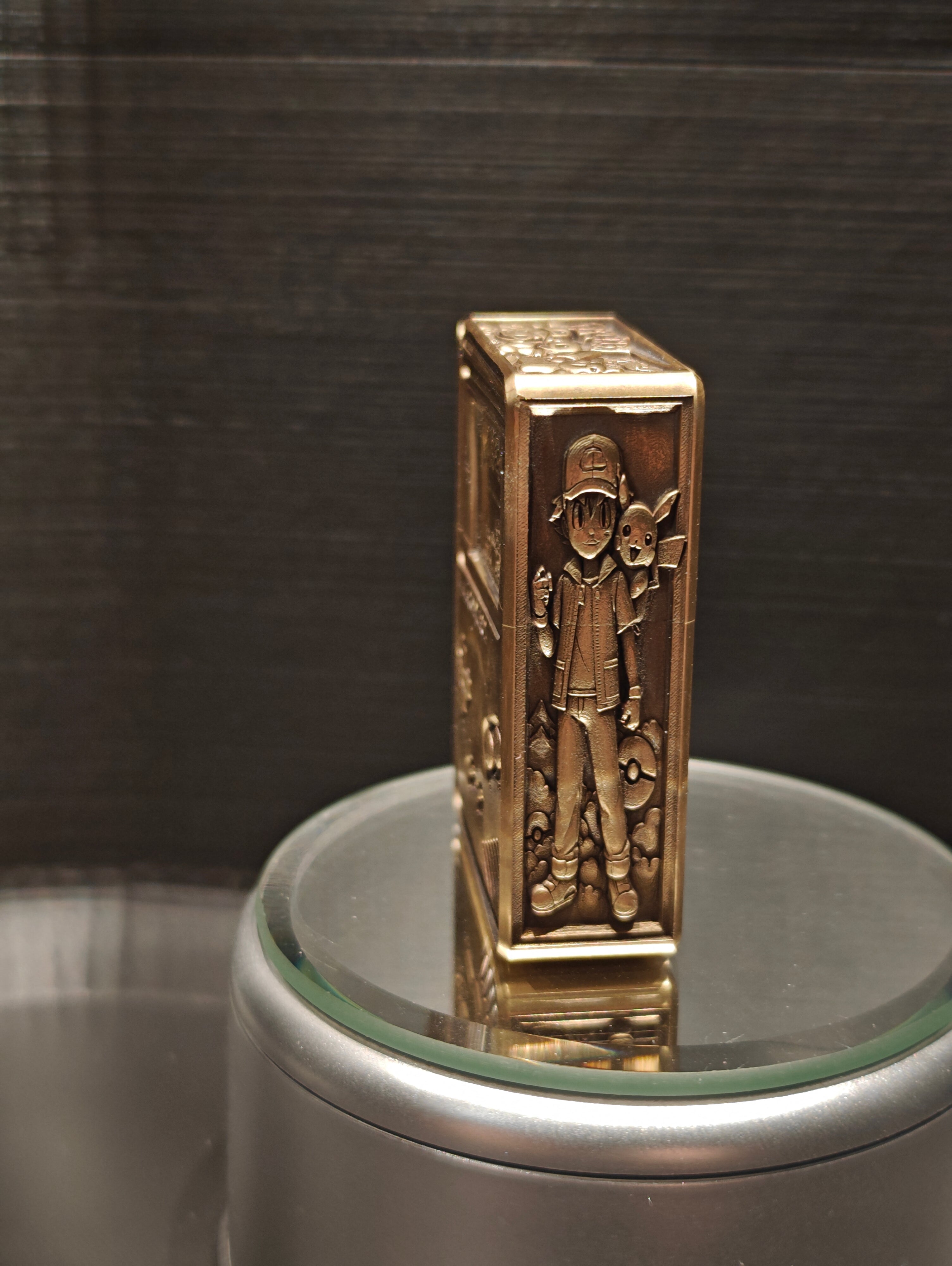 Retro Monster Collector Lighter – Vintage Handheld-Inspired Engraved Metal Lighter