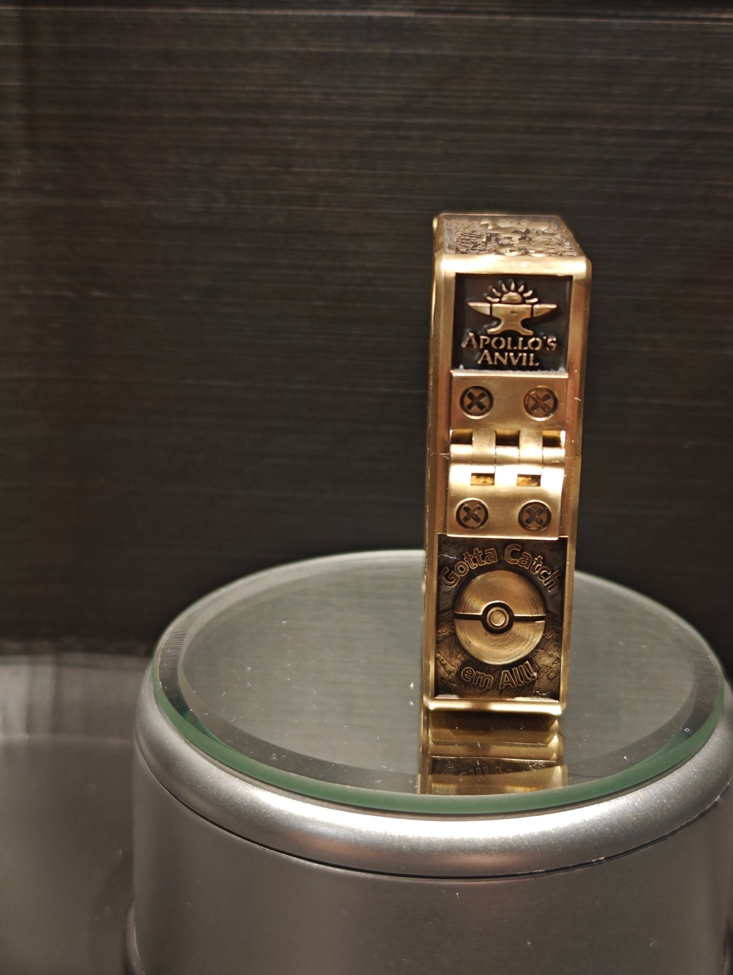 Retro Monster Collector Lighter – Vintage Handheld-Inspired Engraved Metal Lighter