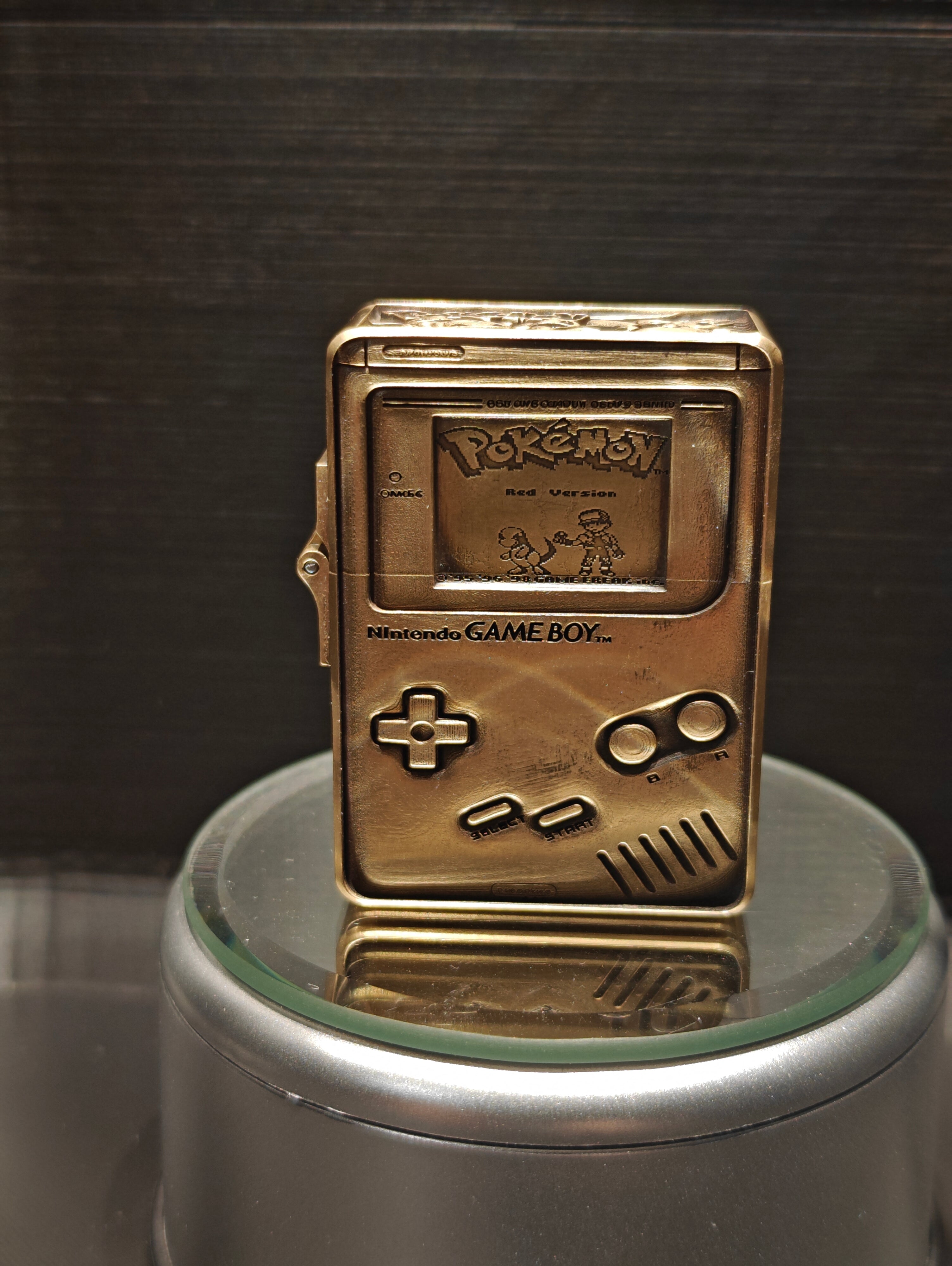 Retro Monster Collector Lighter – Vintage Handheld-Inspired Engraved Metal Lighter